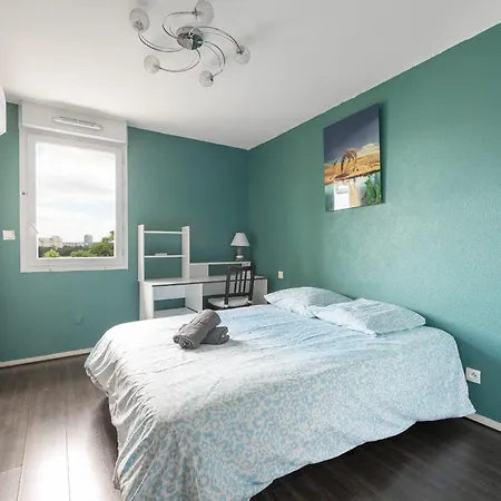 T3 - 2 Places De Parking - Balcon - Climatisation *