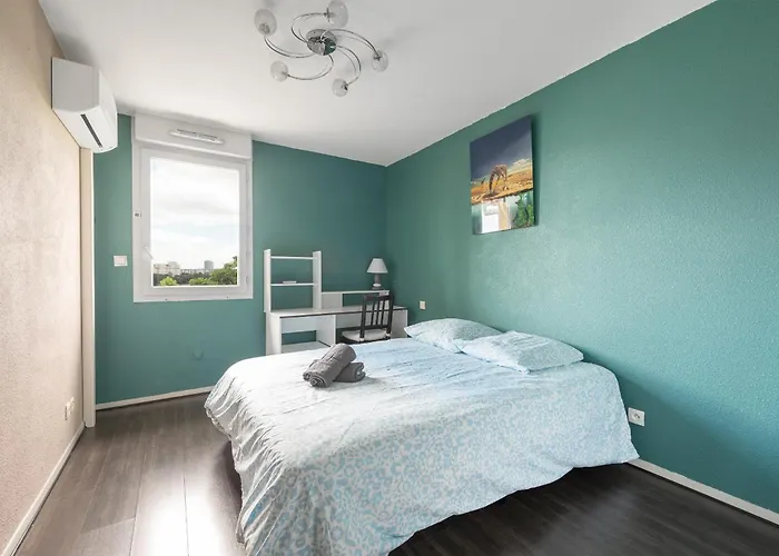 T3 - 2 Places De Parking - Balcon - Climatisation *